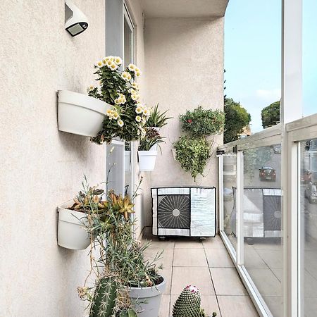 Central Private En-Suite With Balcony In Shared Residence Pietà Exterior foto