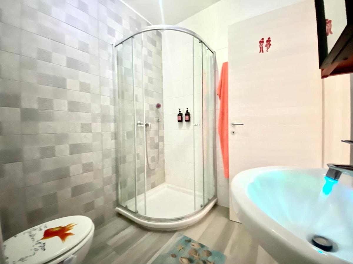 Central Private En-Suite With Balcony In Shared Residence Pietà Exterior foto