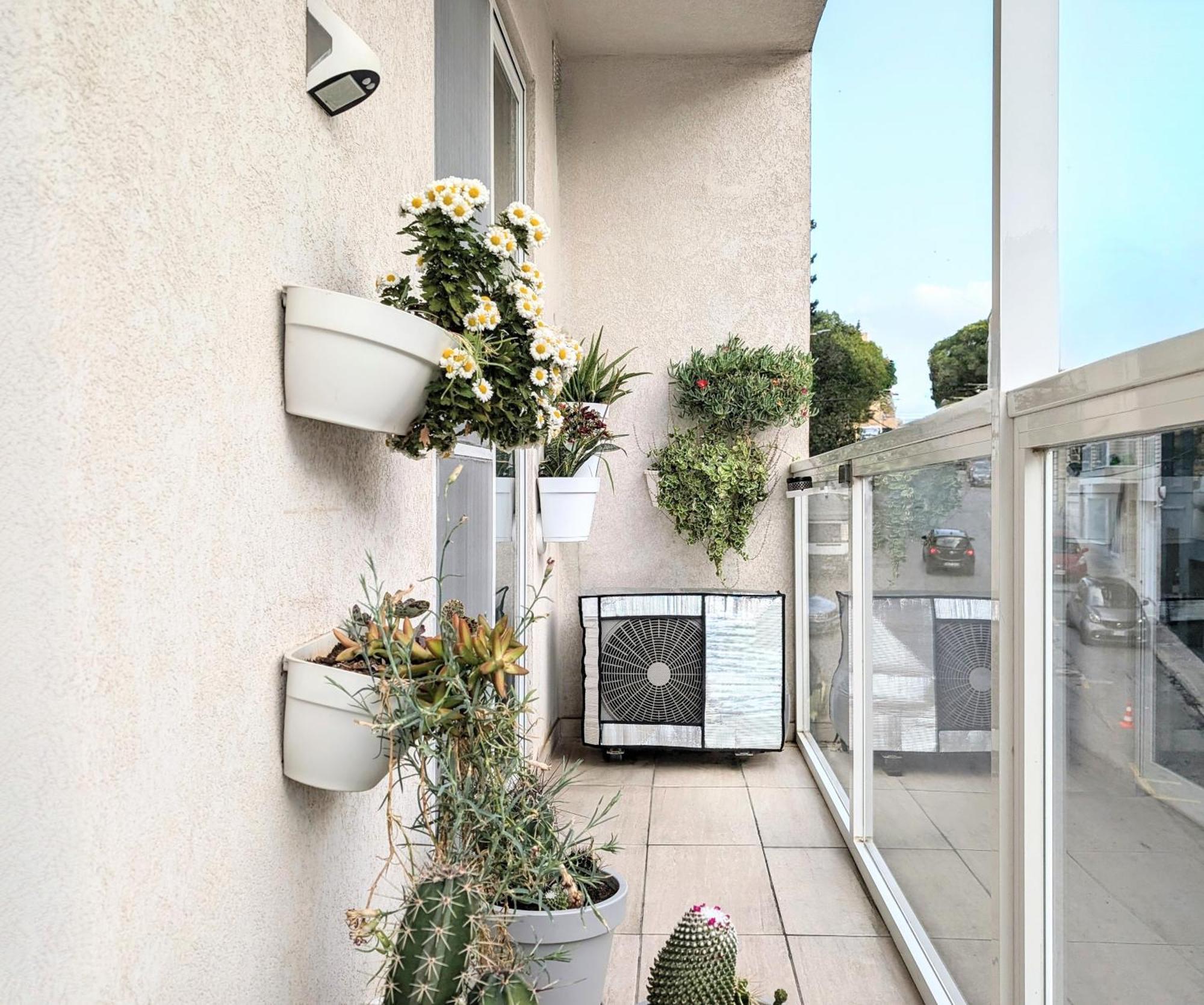 Central Private En-Suite With Balcony In Shared Residence Pietà Exterior foto
